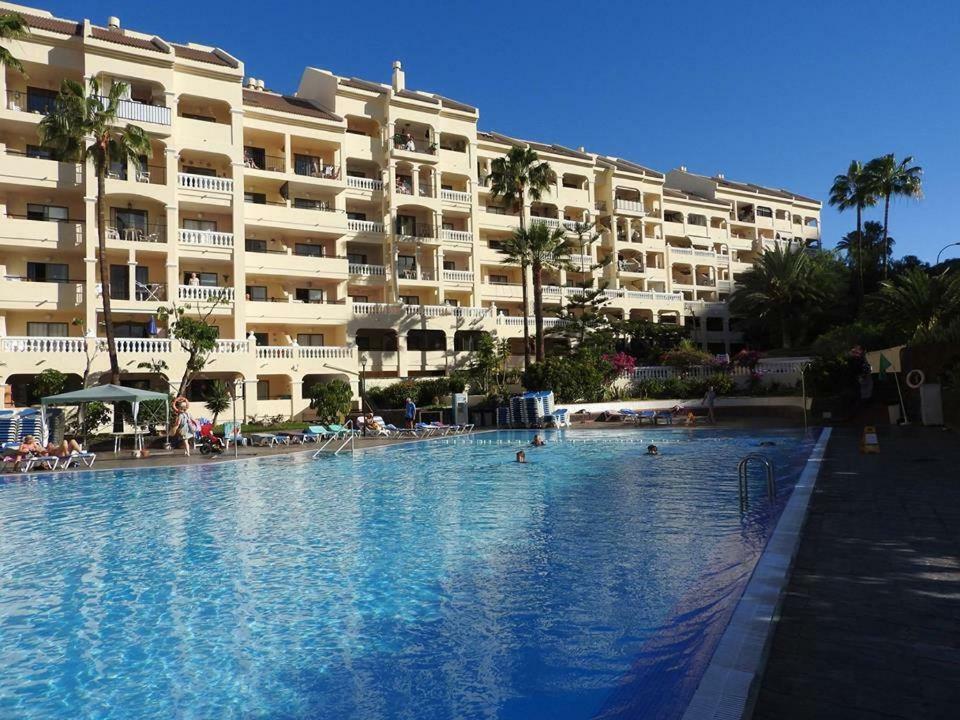 Castle Harbour Aparthotel Лос Кристианос Екстериор снимка