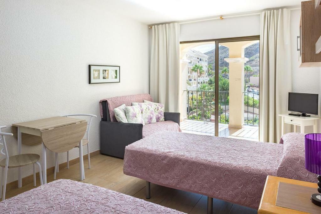 Castle Harbour Aparthotel Лос Кристианос Екстериор снимка